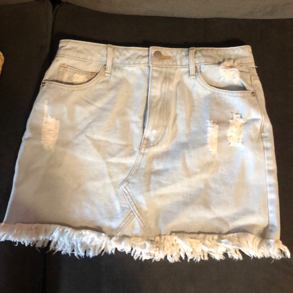 Forever 21 lightwash denim skirt